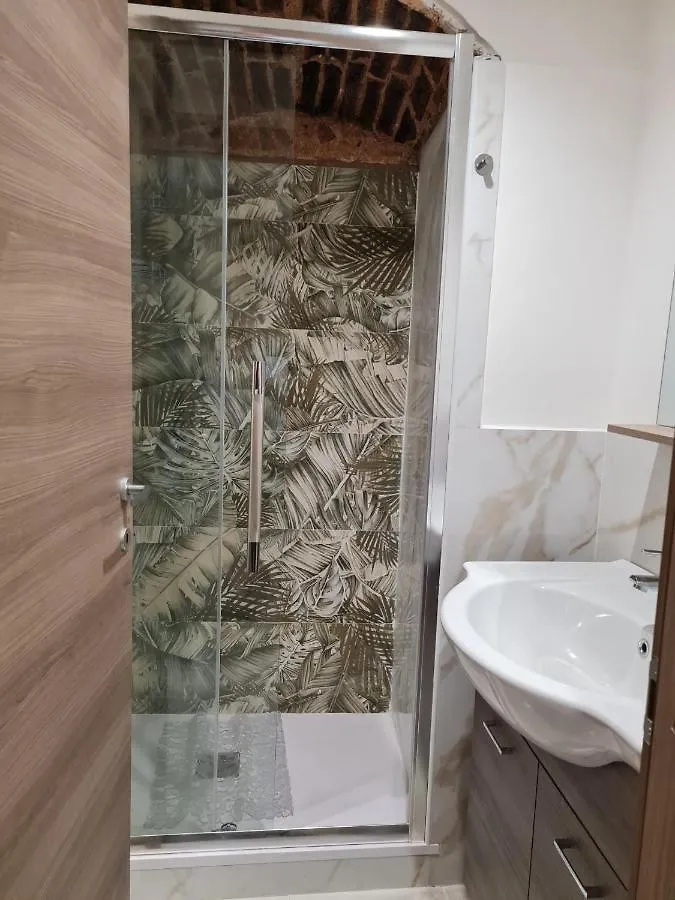Gl Golden City Apartments カターニア イタリア
