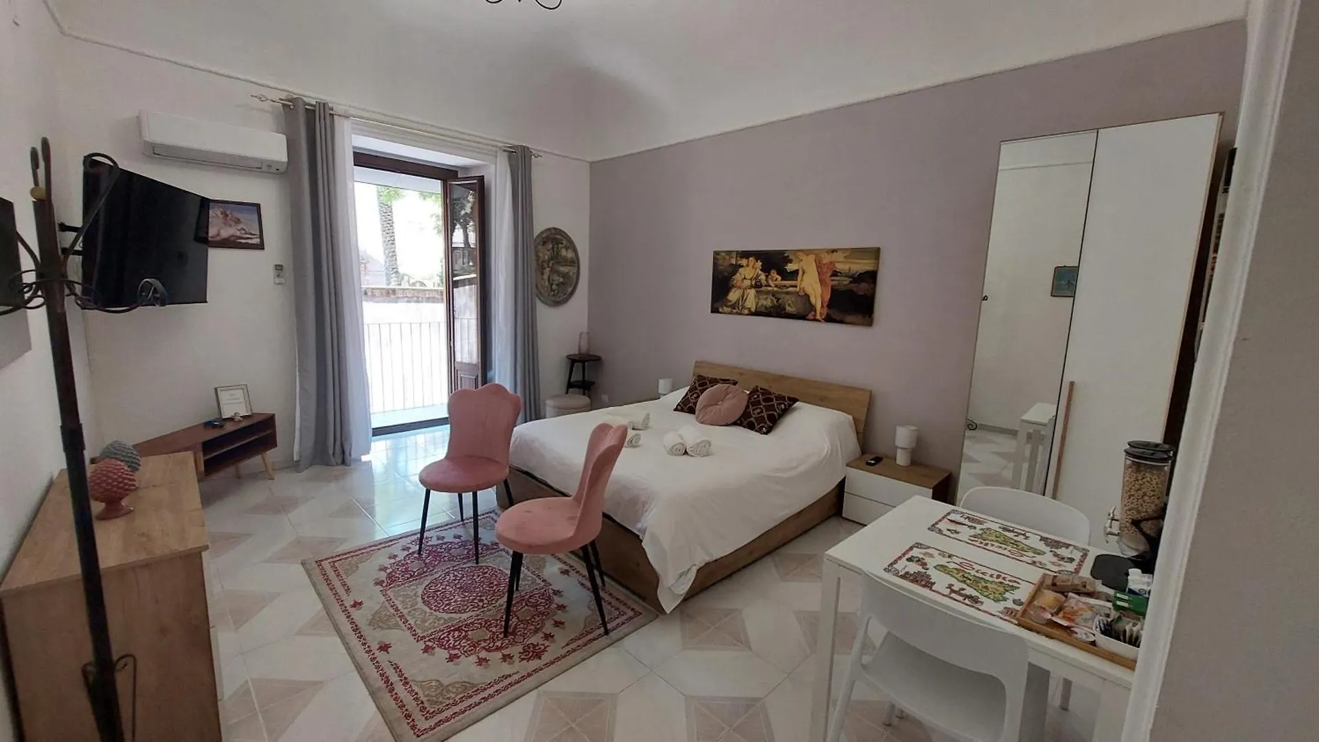 Gl Golden City Apartments カターニア 0*,  イタリア
